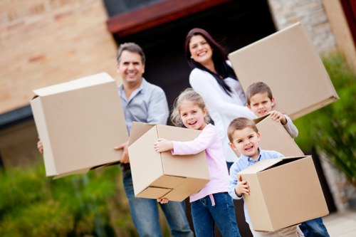 Professional moving van for flat and house removals in Dartmouthpark