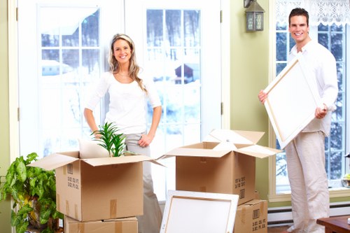 Truck hire service for residential moving in Dartmouthpark